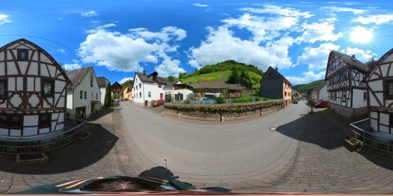 Play 'VR 360° - Bacharach Tour