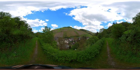 Play 'VR 360° - Bacharach Tour Natur entdecken