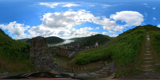 Play 'VR 360° - Bacharach Tour Natur entdecken