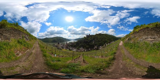 Play 'VR 360° - Bacharach Tour Natur entdecken