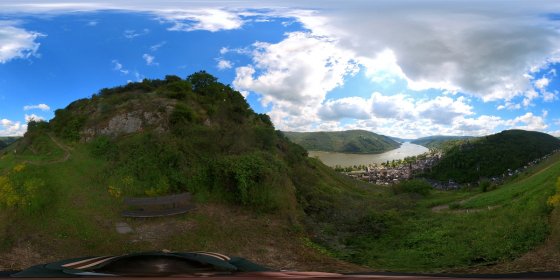 Play 'VR 360° - Bacharach Tour Natur entdecken