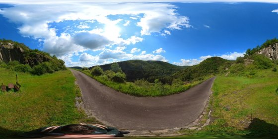 Play 'VR 360° - Bacharach Tour Natur entdecken