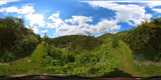 Play 'VR 360° - Bacharach Tour Natur entdecken