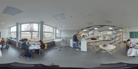 Play 'VR 360° - Rundgang EH Ludwigsburg - Campus Reutlingen