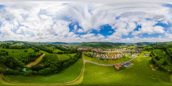 Play 'VR 360° - Wichmannshausen - Baugebiet 