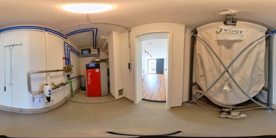 Play 'VR 360° - !WOW! Einzigartiges Traumhaus mit Panoramablick