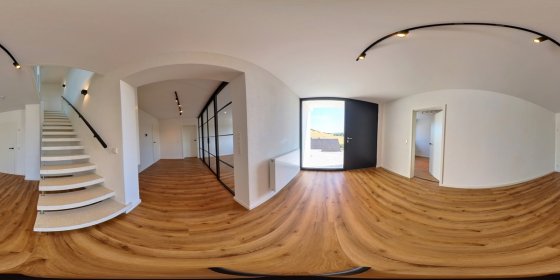 Play 'VR 360° - !WOW! Einzigartiges Traumhaus mit Panoramablick