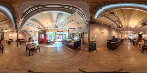 Play 'VR 360° - Café Ada