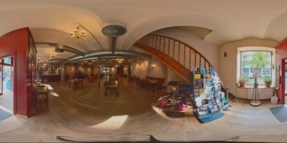 Play 'VR 360° - Café Ada