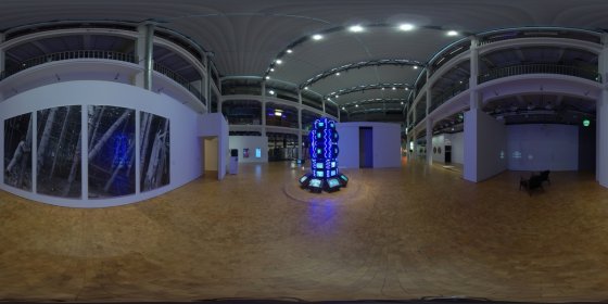 Play 'VR 360° - Writing the History of the Future | ZKM